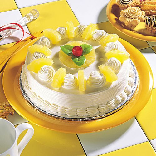 Frosted Pineapple Cream Round Cake