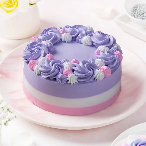 Splendid Rose Cream Chocolate Cake - Image 2