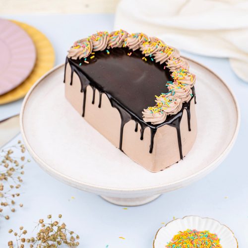 Chocolate Cream Half Circle Cake - Image 2