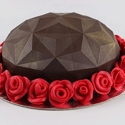 Rose Petal Pinata Dome Cake - Image 3