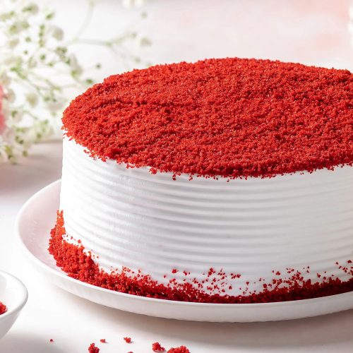 Red Heart Cream Cake - Image 3
